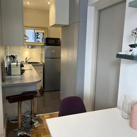 Moineaux - 2 Pieces Pour 2 Personnes 234 Εξ Λε Μπαν
